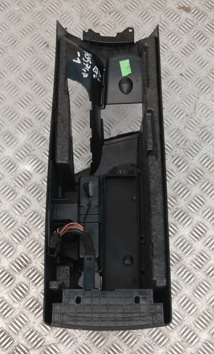 E83N LCi Mittelkonsole Schwarz Leder für BMW X3 er E83 mit Teilenummer 3405747 BMW X3 er E83 E83N LCi Mittelkonsole Schwarz Leder - SKU 3405747-1 - Teilenummer 3405747