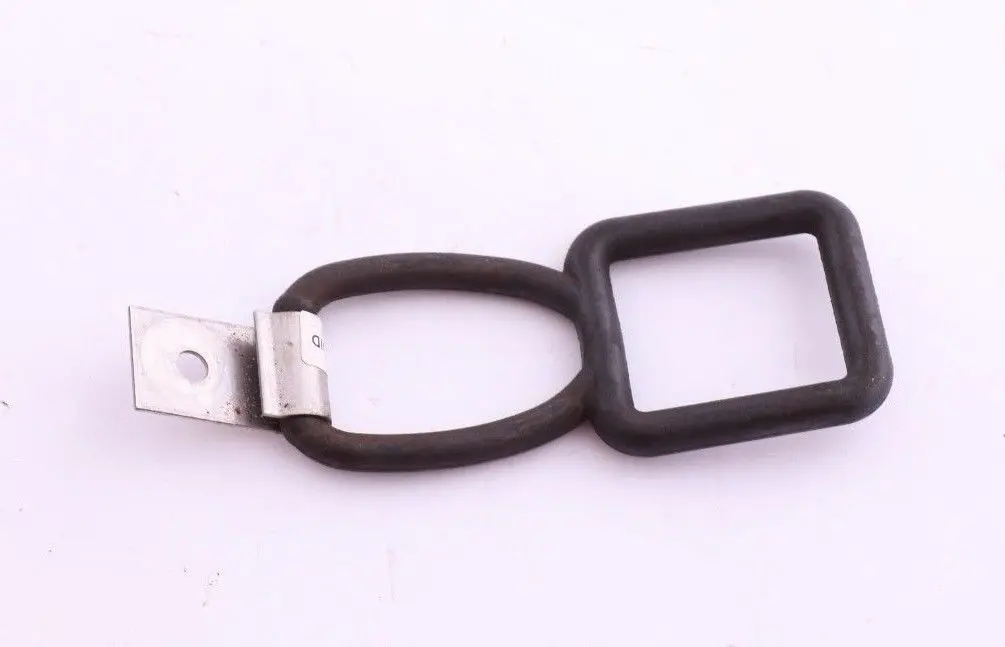 Mocowanie Klamra Bagażnika do BMW X3 E83 o numerze 3405760 BMW X3 E83 Mocowanie Klamra Bagażnika - SKU 3405760 - Numer Części 3405760