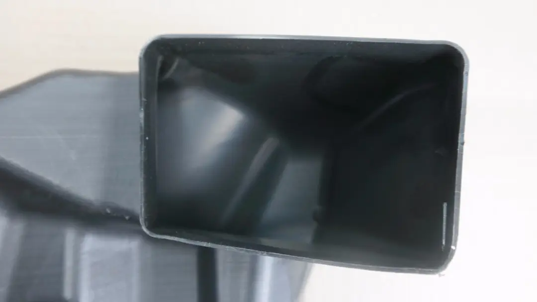 Left Floor Heather Duct 6422 405813 to BMW X3 Series E83 LCi with Part number 64223405813 BMW X3 Series E83 LCi Left Floor Heather Duct 6422 405813 - SKU 3405813 - Part number 64223405813