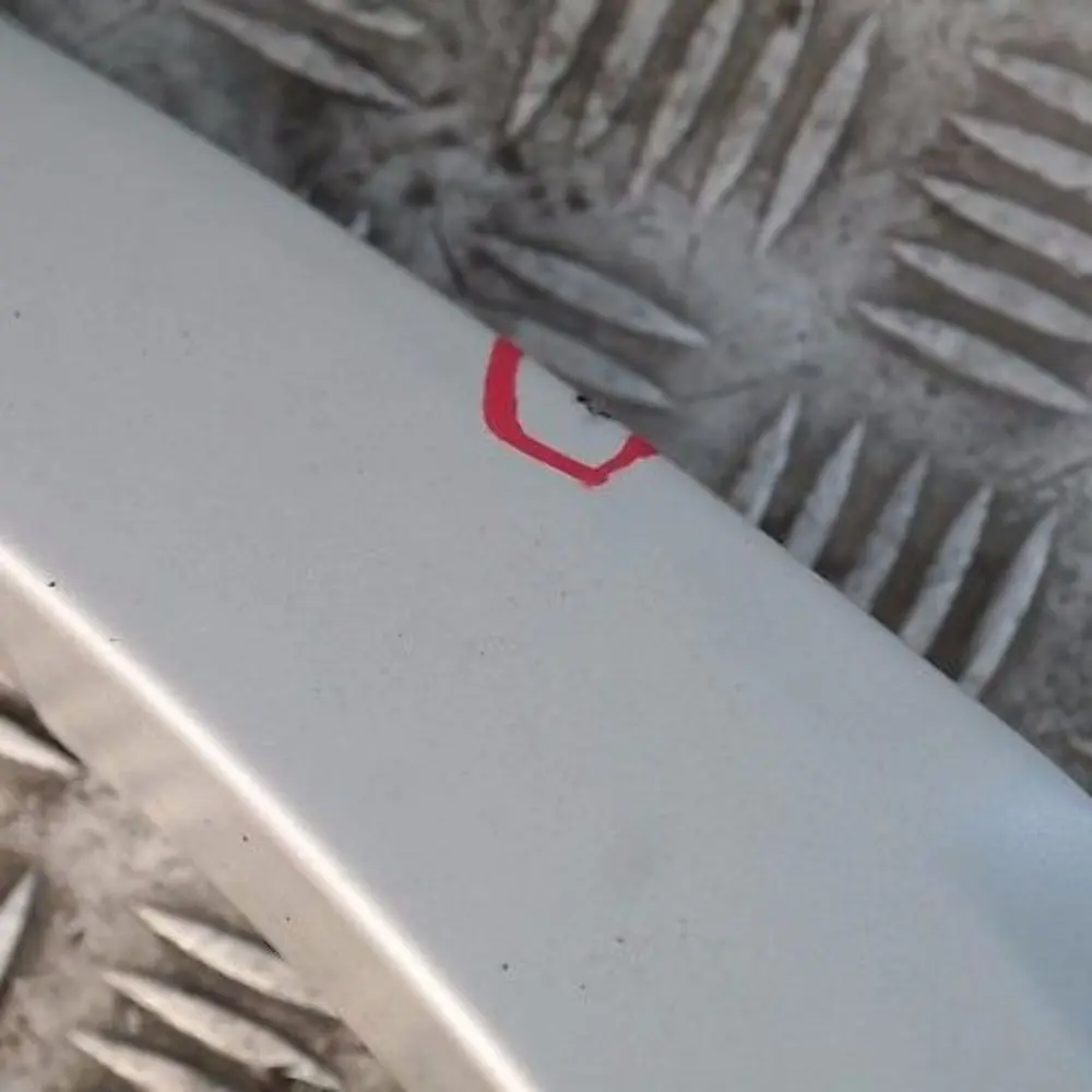 Blende Radlauf Vorne Links Titansilver Titan Silver für BMW X3 er E83 mit Teilenummer 3405817 BMW X3 er E83 Blende Radlauf Vorne Links Titansilver Titan Silver - SKU 3405817-TS - Teilenummer 3405817