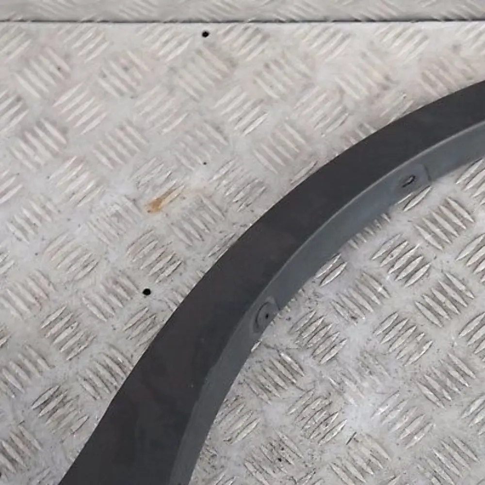 Cache Roue Aile Avant Droite Noir pour BMW X3 E83 à propos du numéro de pièce 3405818 BMW X3 E83 Cache Roue Aile Avant Droite Noir - SKU 3405818 - Numéro de pièce 3405818