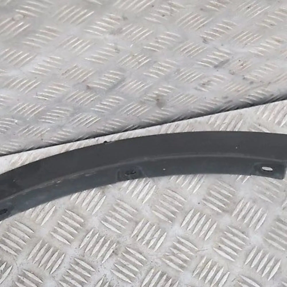 Copertura arco ruota ala anteriore destra Nero per BMW X3 E83 con numero di parte 3405818 BMW X3 E83 Copertura arco ruota ala anteriore destra Nero - SKU 3405818 - Numero di parte 3405818