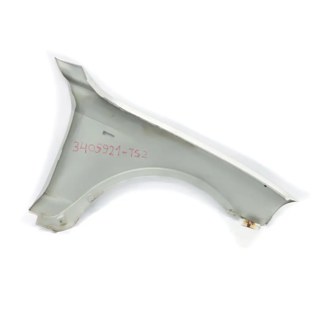 Aleta Lateral Delantera Izquierda Guardabarros Titansilber - 354 para BMW X3 E83 con número de pieza 3405921 BMW X3 E83 Aleta Lateral Delantera Izquierda Guardabarros Titansilber - 354 - SKU 3405921-TS2 - Número de pieza 3405921