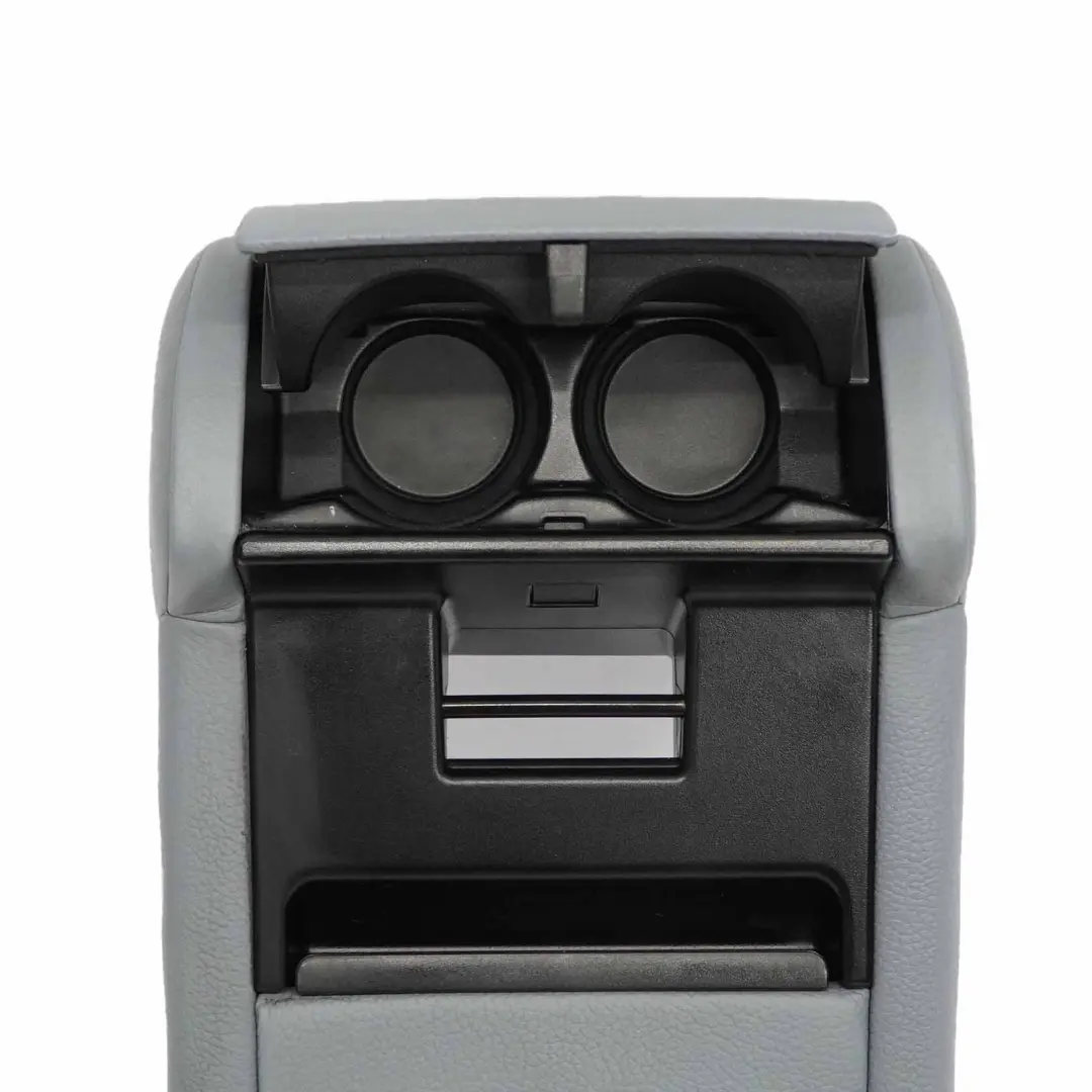 Siège Arrière Porte-gobelets Plateau Poche Cuir Gris Bleu pour BMW X3 E83 à propos du numéro de pièce 3410448 BMW X3 E83 Siège Arrière Porte-gobelets Plateau Poche Cuir Gris Bleu - SKU 3410448 - Numéro de pièce 3410448