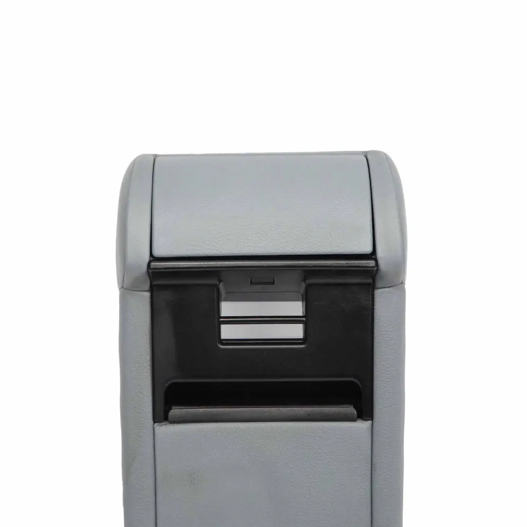 Podłokietnik Schowek Kanapy Skóra do BMW X3 E83 o numerze 3410448 BMW X3 E83 Podłokietnik Schowek Kanapy Skóra - SKU 3410448 - Numer Części 3410448