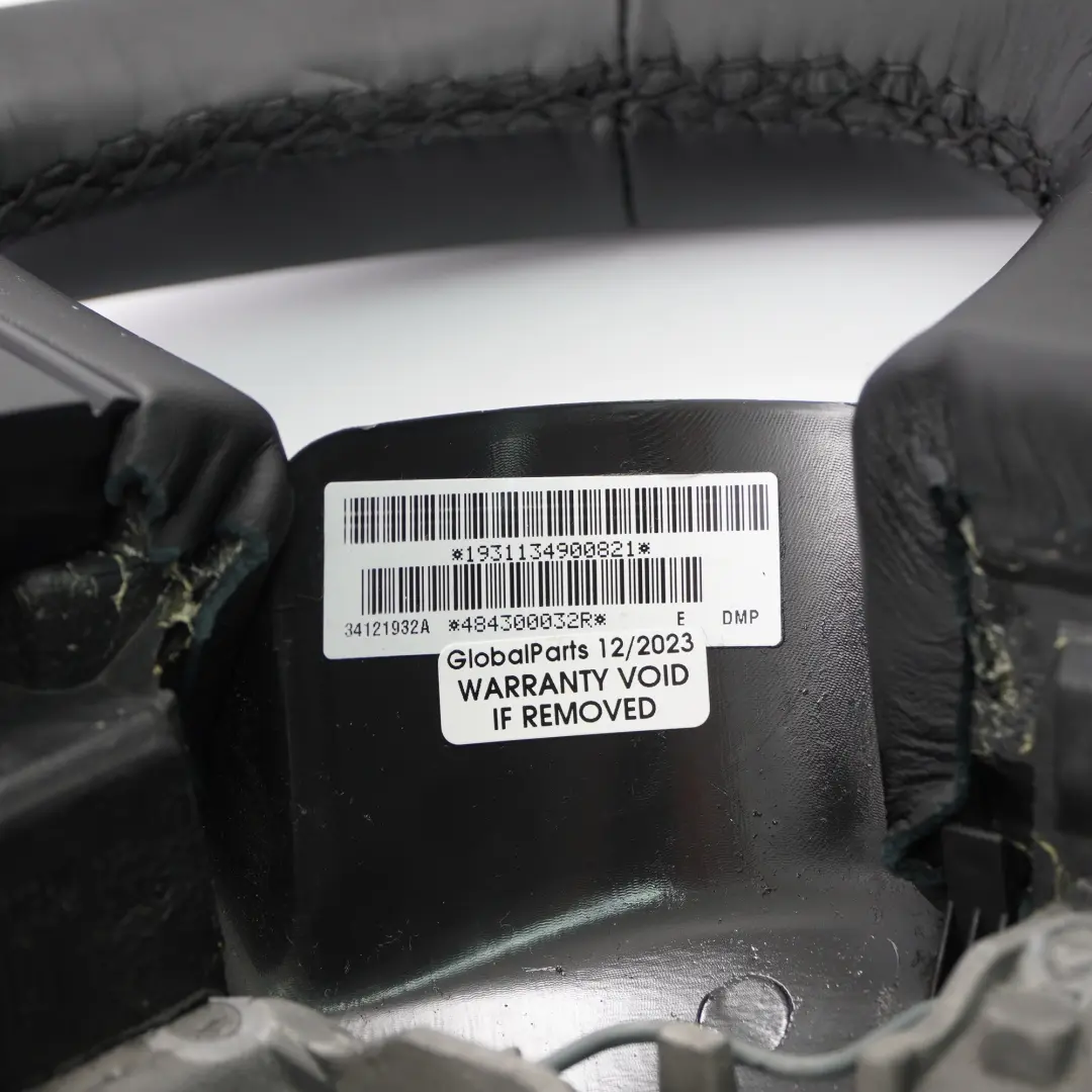 NUOVO Volante in pelle nera multifunzione per Renault Master 3 con numero di parte 34121932A Renault Master 3 NUOVO Volante in pelle nera multifunzione - SKU 34121932A-2 - Numero di parte 34121932A