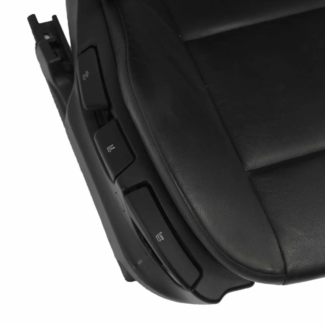 Siège avant BMW X3 E83 Intérieur Ambiente en cuir noir à droite pour à propos du numéro de pièce 3412213 Siège avant BMW X3 E83 Intérieur Ambiente en cuir noir à droite - SKU 3412213-2 - Numéro de pièce 3412213