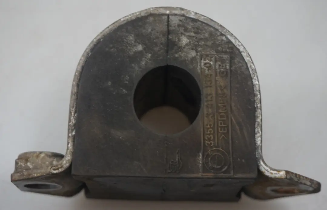 Gummilager Stabilisator rechts/links D=22,8 MM 3130 für BMW X3 E83 LCI mit Teilenummer 3413134 BMW X3 E83 LCI Gummilager Stabilisator rechts/links D=22,8 MM 3130 - SKU 3413134 - Teilenummer 3413134