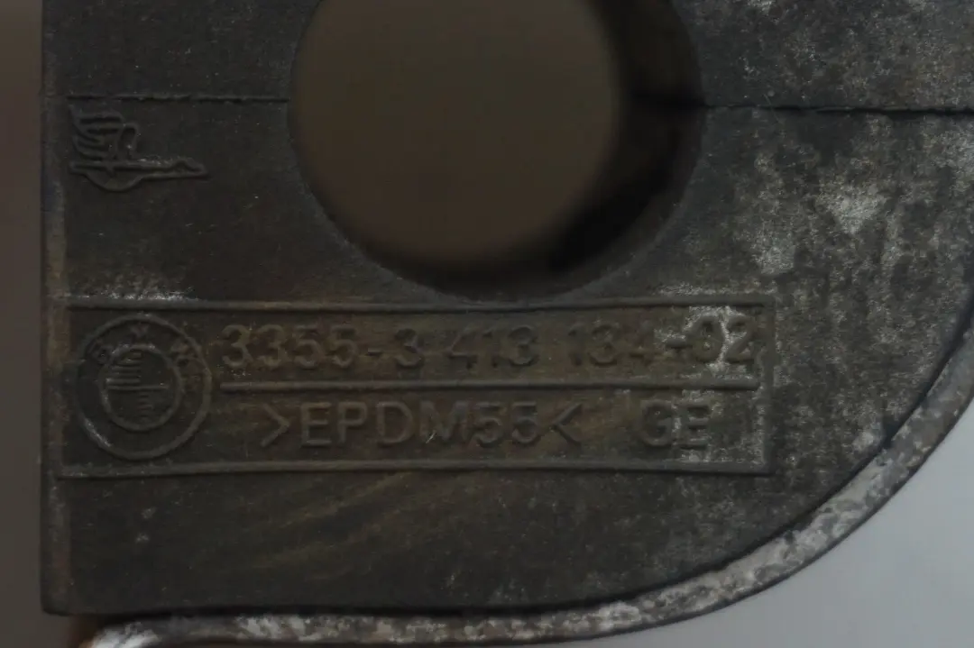 Eje delantero Estabilizador Goma Montaje Izquierda / Derecha para BMW X3 E83 LCI con número de pieza 3413134 BMW X3 E83 LCI Eje delantero Estabilizador Goma Montaje Izquierda / Derecha - SKU 3413134 - Número de pieza 3413134