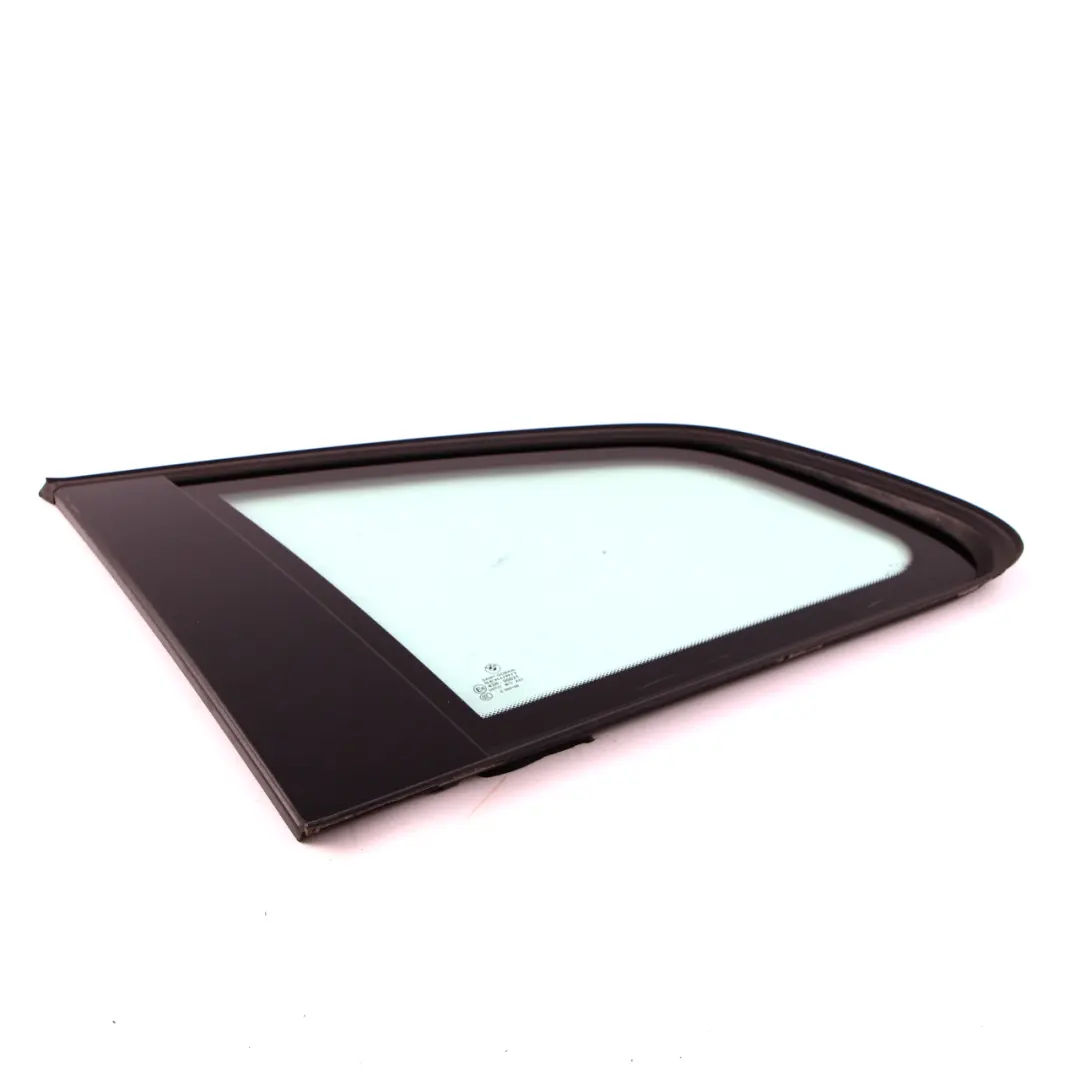 Embellecedor Cristal Lateral Fijo Verde Trasero Izquierdo AS2 para BMW X3 E83 LCI con número de pieza 3413907 BMW X3 E83 LCI Embellecedor Cristal Lateral Fijo Verde Trasero Izquierdo AS2 - SKU 3413907 - Número de pieza 3413907