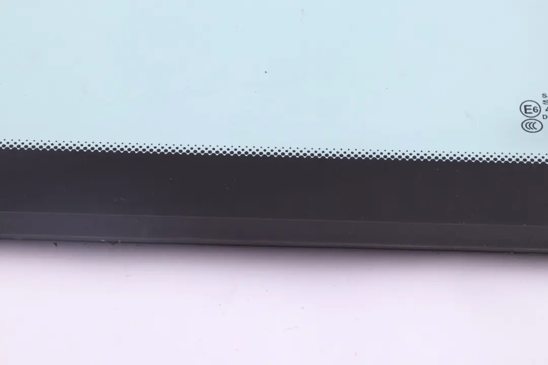 BMW X3 Series E83 Trim Side Glass Window Rear Right AS2 O/S Glanzschwarz - SKU 3413916-2 - Part number 3413916