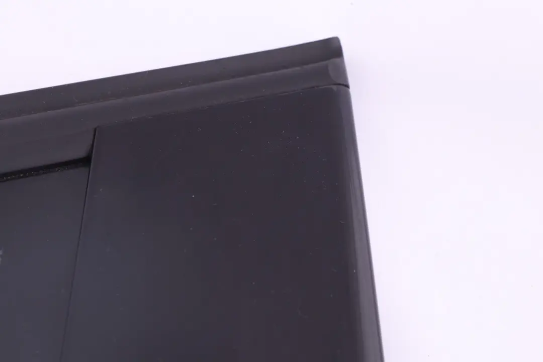 Trim Side Glass Window Rear Right AS2 O/S Glanzschwarz to BMW X3 Series E83 with Part number 3413916 BMW X3 Series E83 Trim Side Glass Window Rear Right AS2 O/S Glanzschwarz - SKU 3413916-2 - Part number 3413916