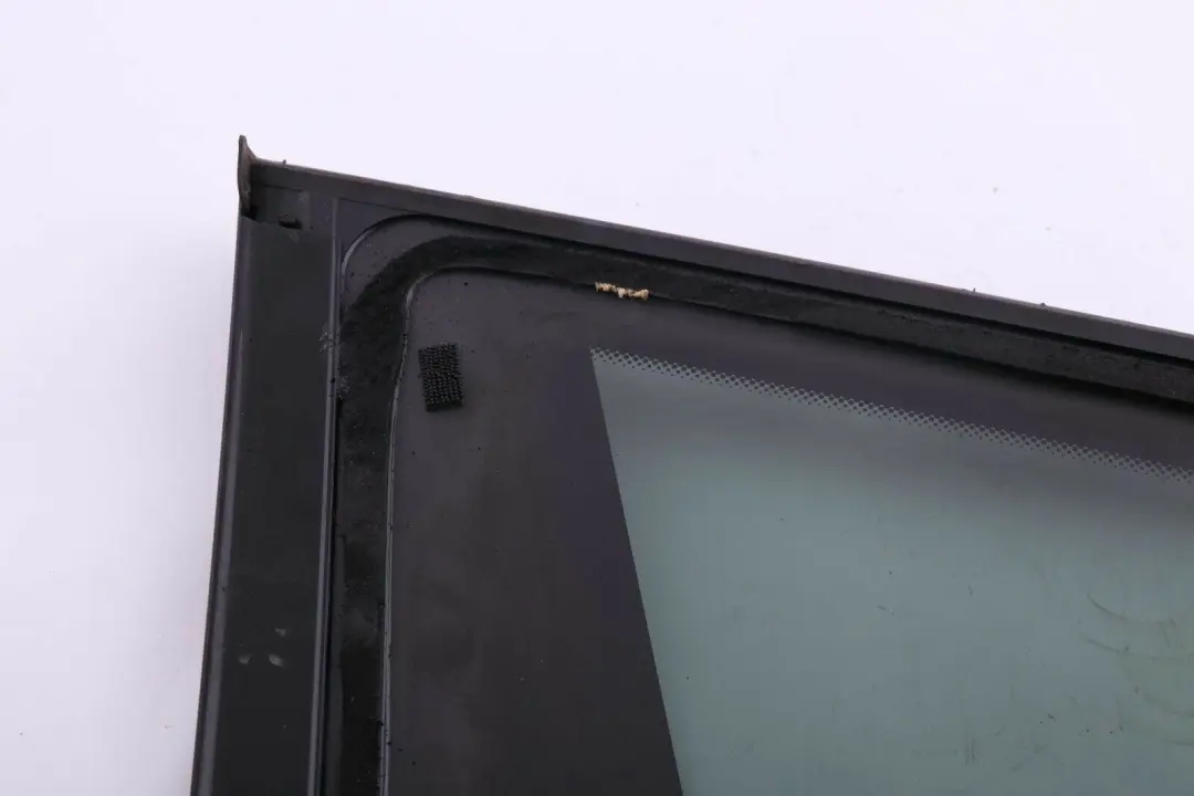 BMW X3 E83 Trim Side Glass Window Rear Right O/S Glanzschwarz AS3 - SKU 3413918 - Part number 3413918