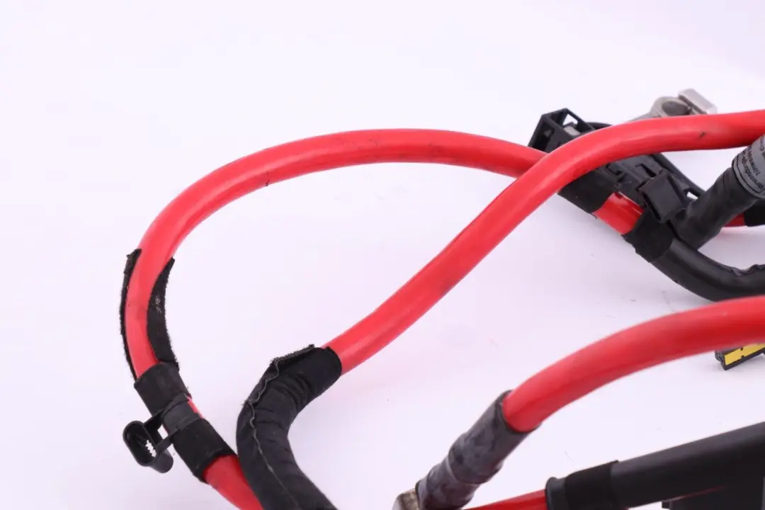 M54 Batteriekabel Plus 6112 für BMW X3 er E83 2.5i 3.0i mit Teilenummer 3414876 BMW X3 er E83 2.5i 3.0i M54 Batteriekabel Plus 6112 - SKU 3414876 - Teilenummer 3414876