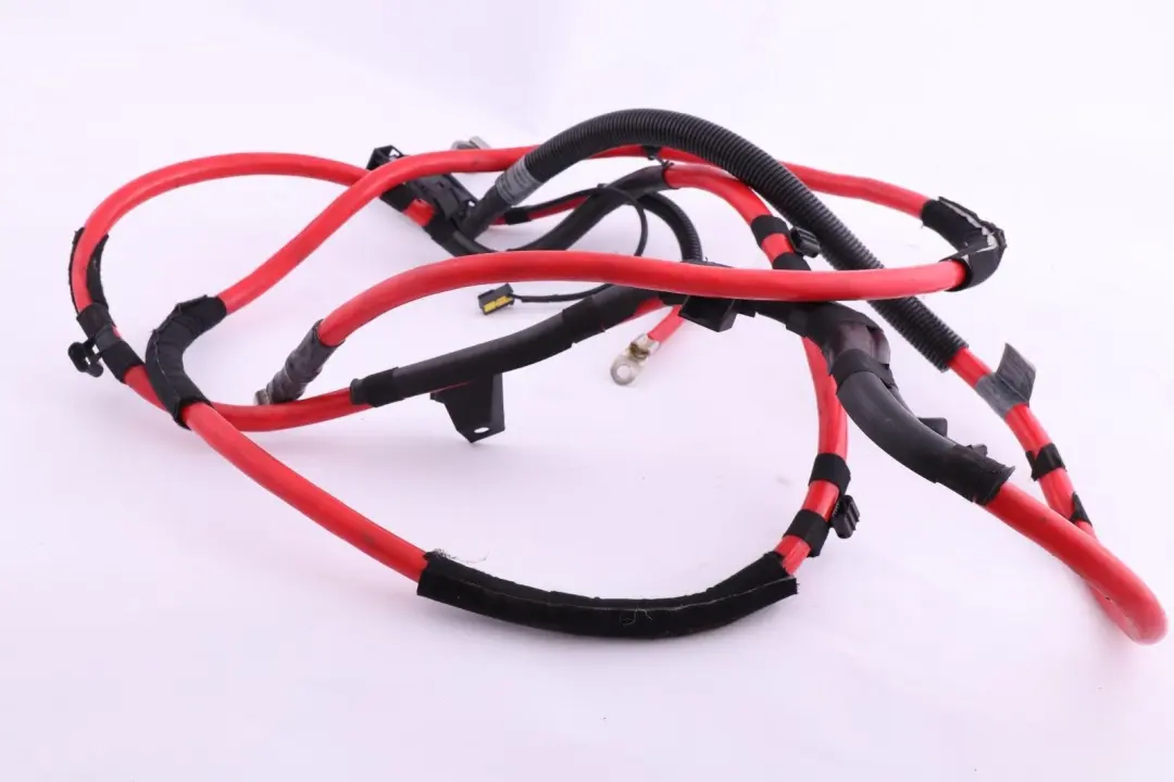 M54 Battery Positive Power Cable Terminal to BMW X3 Series E83 2.5i 3.0i with Part number 3414876 BMW X3 Series E83 2.5i 3.0i M54 Battery Positive Power Cable Terminal - SKU 3414876 - Part number 3414876