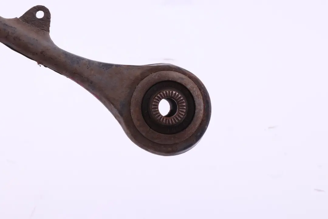 Wahacz Prawy Przód do BMW E83 X3 o numerze 3415030 BMW E83 X3 Wahacz Prawy Przód - SKU 3415030 - Numer Części 3415030