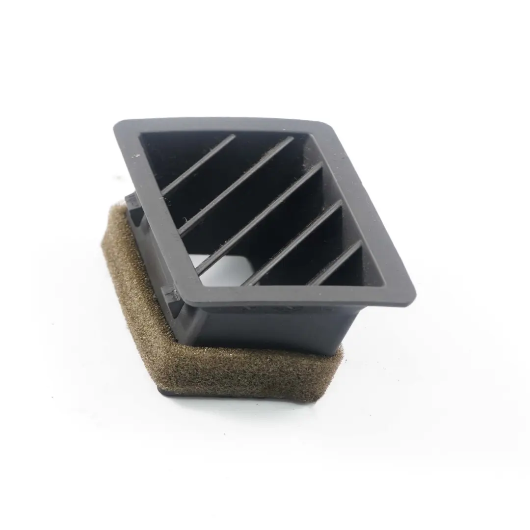 BMW X3 E83 Osłona dyszy odmrażacza lewa 3415357 - SKU 3415359 - Numer Części 3415359