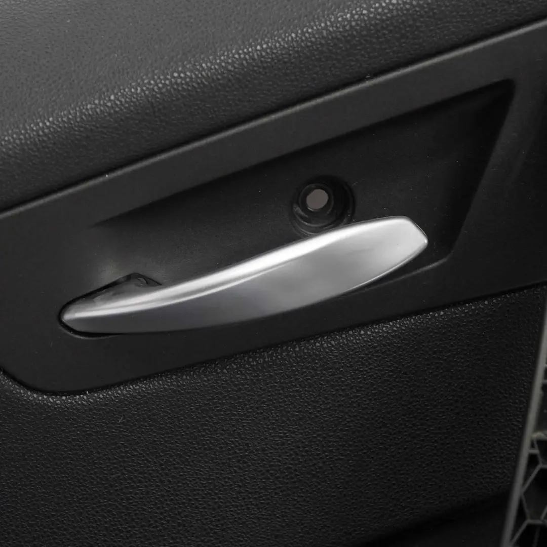 Trasera Izquierda Forro Tarjeta de Puerta Cuero Negro Ambiente para BMW X3 E83 con número de pieza 3415897 BMW X3 E83 Trasera Izquierda Forro Tarjeta de Puerta Cuero Negro Ambiente - SKU 3415897 - Número de pieza 3415897