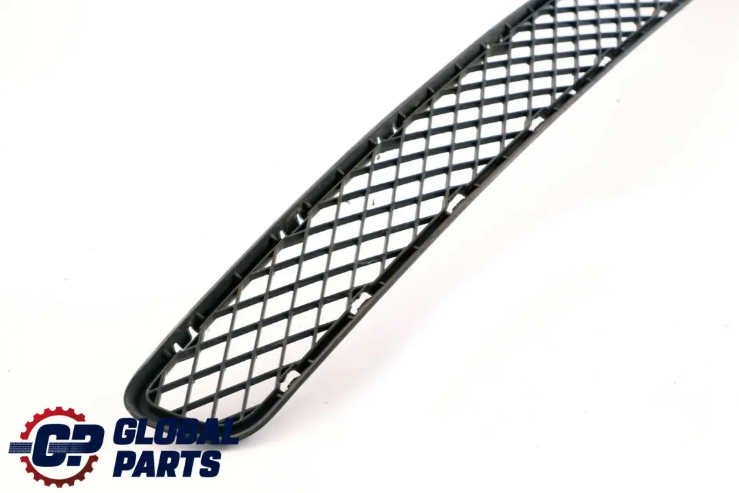 Grille Choc-Receveur Revetement Avant Noir pour BMW X3 E83 LCI à propos du numéro de pièce 3416512 BMW X3 E83 LCI Grille Choc-Receveur Revetement Avant Noir - SKU 3416512 - Numéro de pièce 3416512