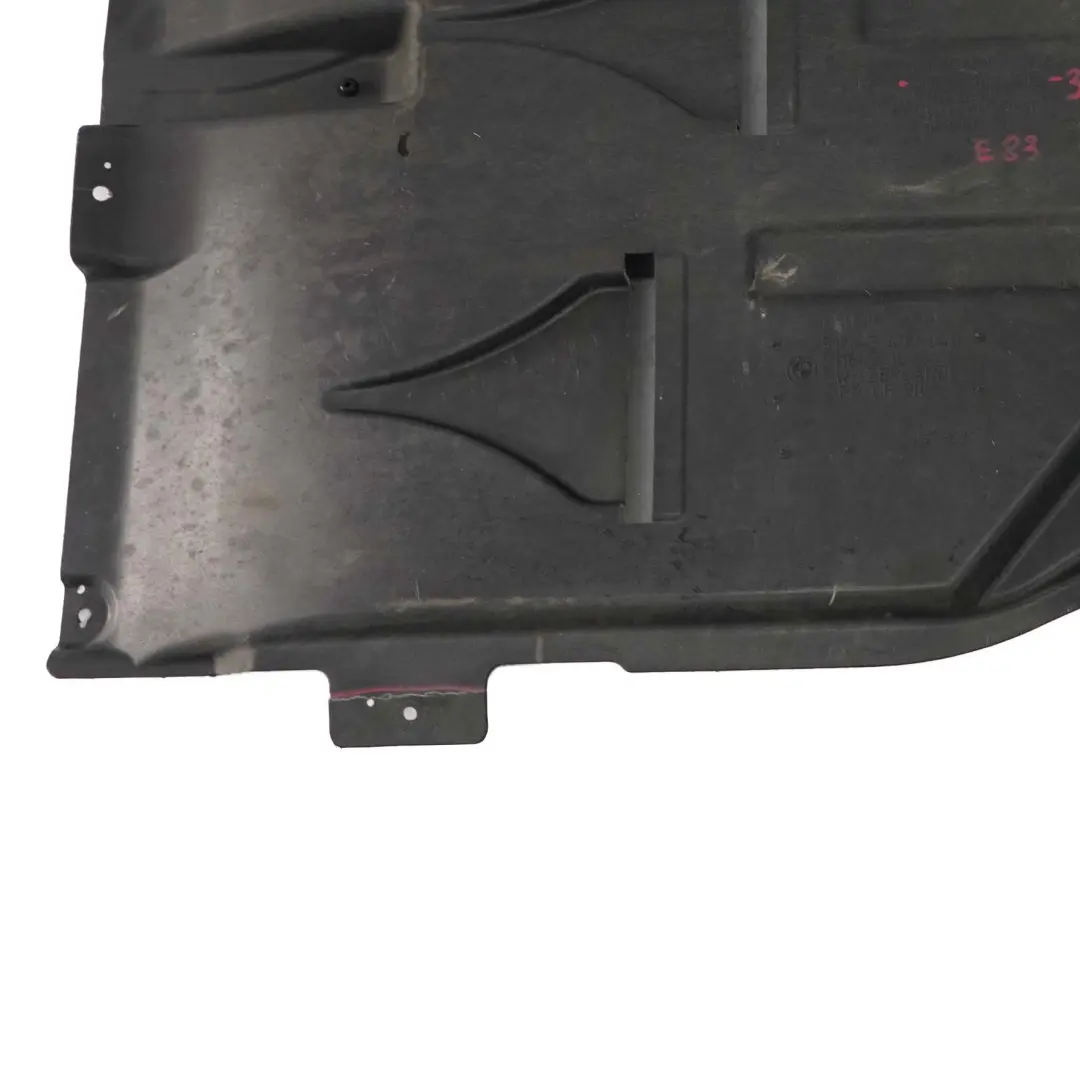 Tanque Combustible Derecho Escudo Protección Panel Tapa Diesel para BMW X3 E83 con número de pieza 3417403 BMW X3 E83 Tanque Combustible Derecho Escudo Protección Panel Tapa Diesel - SKU 3417403-3 - Número de pieza 3417403