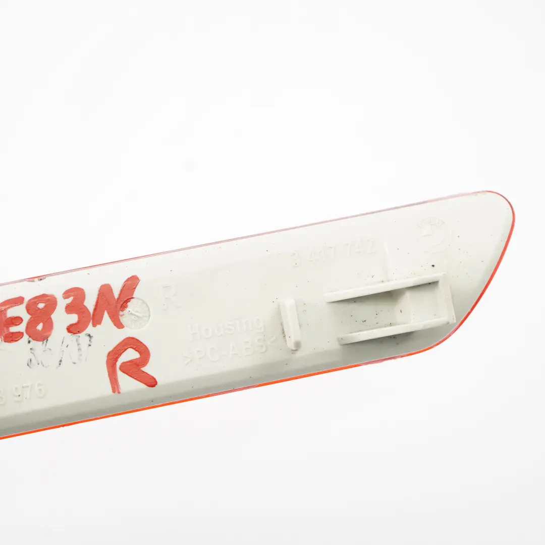 Lampada Riflettore BMW E83 LCI Paraurti Posteriore Destro Riflesso Rosso per con numero di parte 3417742 Lampada Riflettore BMW E83 LCI Paraurti Posteriore Destro Riflesso Rosso - SKU 3417742 - Numero di parte 3417742