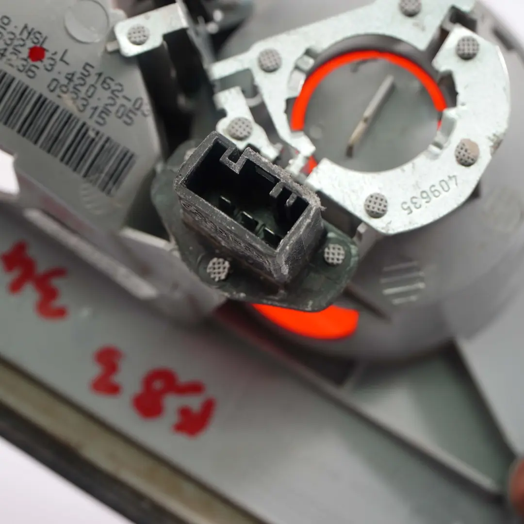 *BMW X3 er E83 Heckleuchte Heckklappe Kofferraum Hinten Links 3420205 für mit Teilenummer 3418443 *BMW X3 er E83 Heckleuchte Heckklappe Kofferraum Hinten Links 3420205 - SKU 3418443 - Teilenummer 3418443