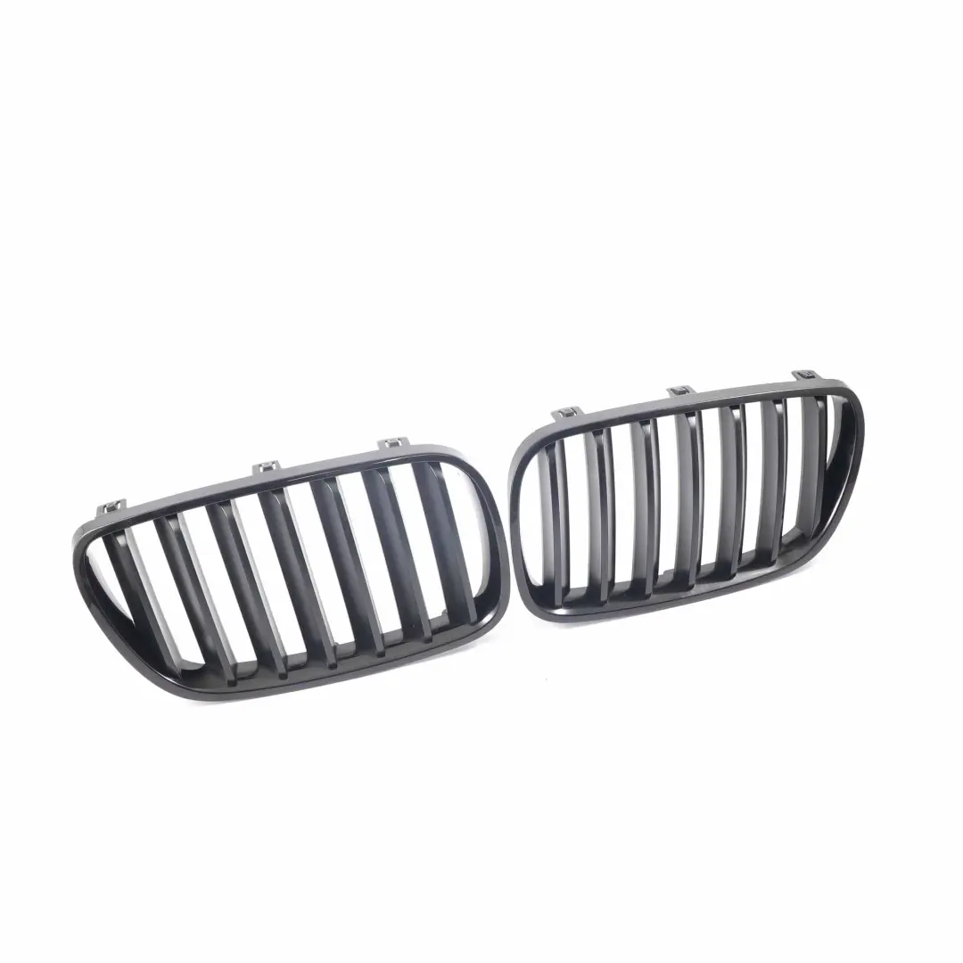 Pare-chocs avant centre de la grille réniforme gauche droite pour BMW X3 E83 LCI à propos du numéro de pièce 3420088 3420087 BMW X3 E83 LCI Pare-chocs avant centre de la grille réniforme gauche droite - SKU 3420087 / 3420088 - Numéro de pièce 3420088 3420087