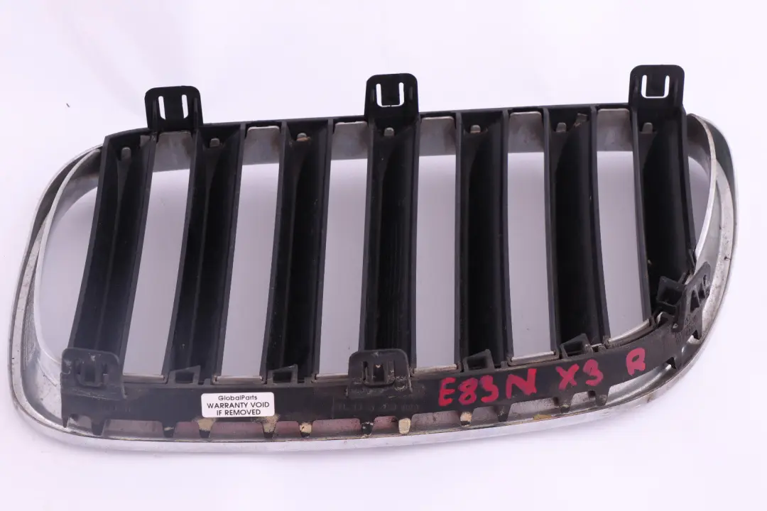 parachoques delantero rejilla central ri?on derecho cromo para BMW E83 LCI con número de pieza 3420088 BMW E83 LCI parachoques delantero rejilla central ri?on derecho cromo - SKU 3420088 - Número de pieza 3420088