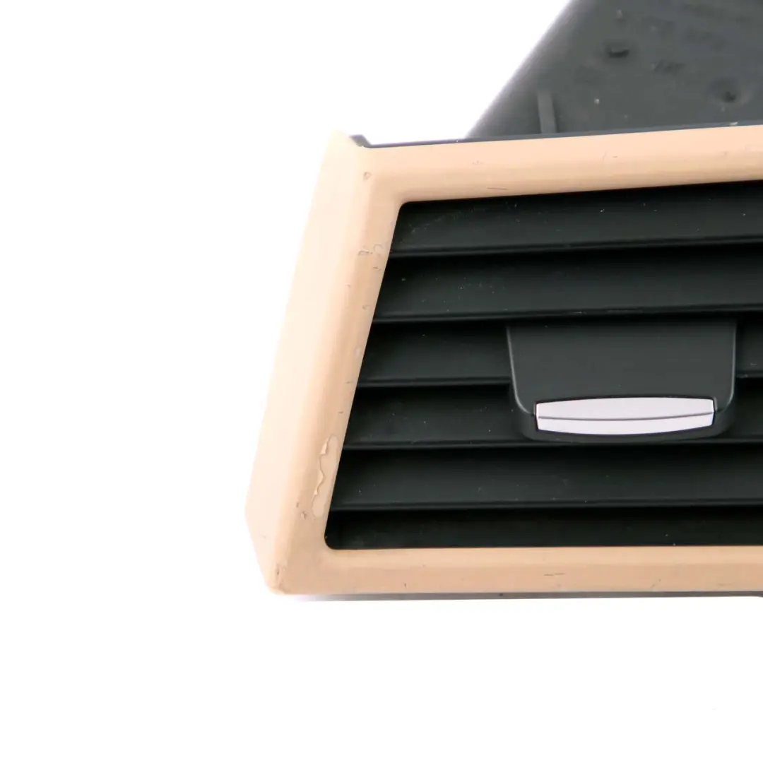 Rejilla Aire Fresco Salpicadero Izquierda Salpicadero Beige para BMW X3 E83 LCI con número de pieza 3420587 BMW X3 E83 LCI Rejilla Aire Fresco Salpicadero Izquierda Salpicadero Beige - SKU 3420587 - Número de pieza 3420587