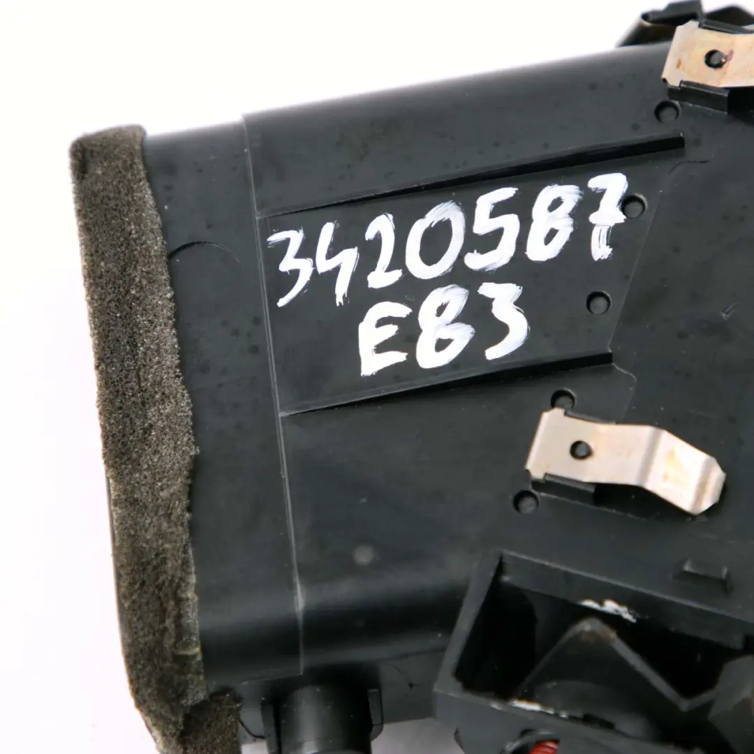 Frischluftgitter Links Armaturenbrett Lüftungsdüse Beige 3415973 für BMW X3 E83 LCI mit Teilenummer 3420587 BMW X3 E83 LCI Frischluftgitter Links Armaturenbrett Lüftungsdüse Beige 3415973 - SKU 3420587 - Teilenummer 3420587
