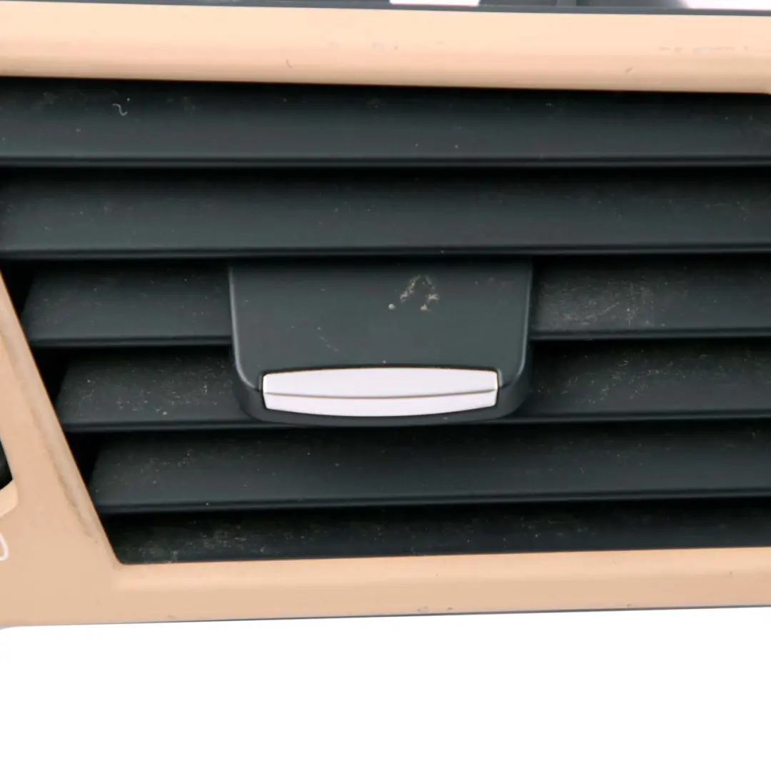 BMW X3 E83 LCI Rejilla Aire Fresco Ventilación Derecha Salpicadero Beige 3415974 - SKU 3420588 - Número de pieza 3420588