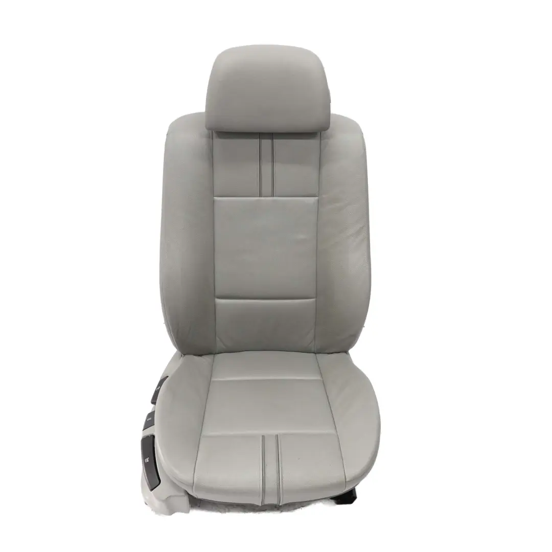Interieur Sport Avant Droit Gris Nevada pour BMW X3 E83 LCI à propos du numéro de pièce 3421901 BMW X3 E83 LCI Interieur Sport Avant Droit Gris Nevada - SKU 3421901-1 - Numéro de pièce 3421901