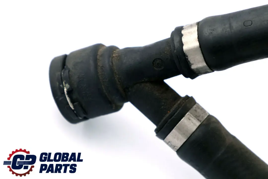 Tuyau Motorvorlauf Pompe A Eau pour BMW X3 E83 LCI à propos du numéro de pièce 3421989 BMW X3 E83 LCI Tuyau Motorvorlauf Pompe A Eau - SKU 3421989 - Numéro de pièce 3421989