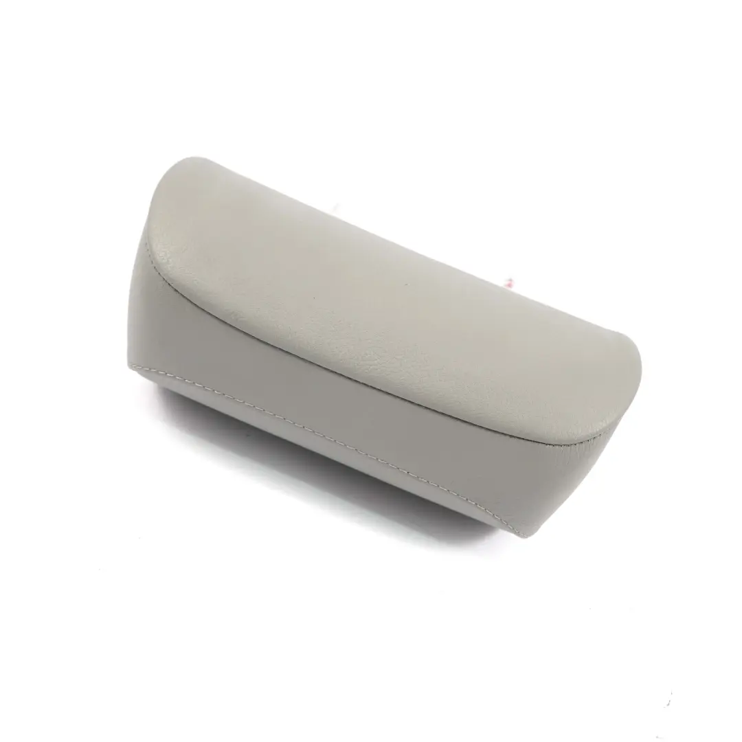 Sedile Posteriore Sinistra Destra Poggiatesta Pelle Nevada Grigio per BMW X3 E83 LCI con numero di parte 3422307 BMW X3 E83 LCI Sedile Posteriore Sinistra Destra Poggiatesta Pelle Nevada Grigio - SKU 3422307 - Numero di parte 3422307