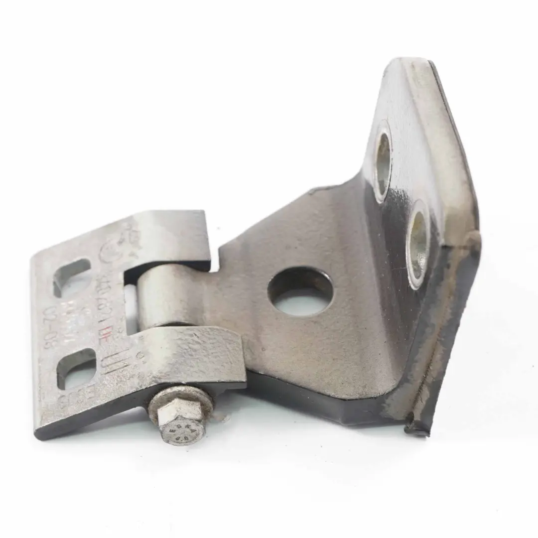 Zawias Drzwi Dolny Lewy Tył Przód do BMW E83 X3 o numerze 3402821 BMW E83 X3 Zawias Drzwi Dolny Lewy Tył Przód - SKU 3422371-RUB - Numer Części 3402821