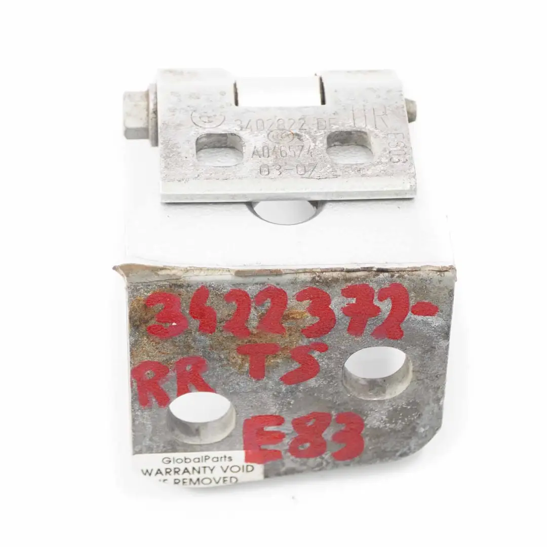 Charnière de porte avant arrière droite inférieure Titansilber - 354 pour BMW X3 E83 à propos du numéro de pièce 3422372 BMW X3 E83 Charnière de porte avant arrière droite inférieure Titansilber - 354 - SKU 3422372-TS - Numéro de pièce 3422372