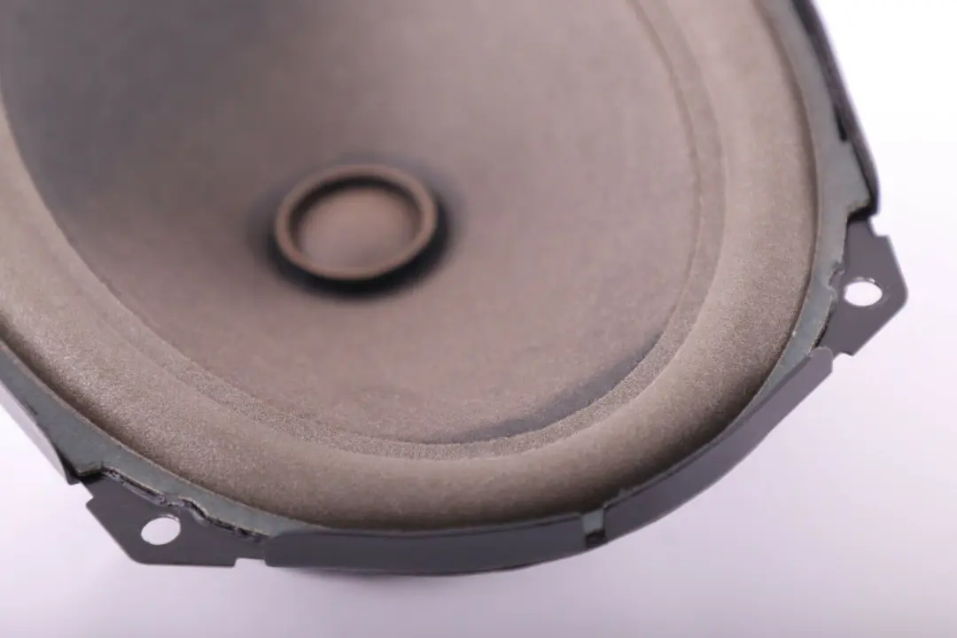 Sistema De audio Hi-Fi trasero Altavoz De graves para Mini Cooper R55 R56 con número de pieza 3422636 Mini Cooper R55 R56 Sistema De audio Hi-Fi trasero Altavoz De graves - SKU 3422636 - Número de pieza 3422636