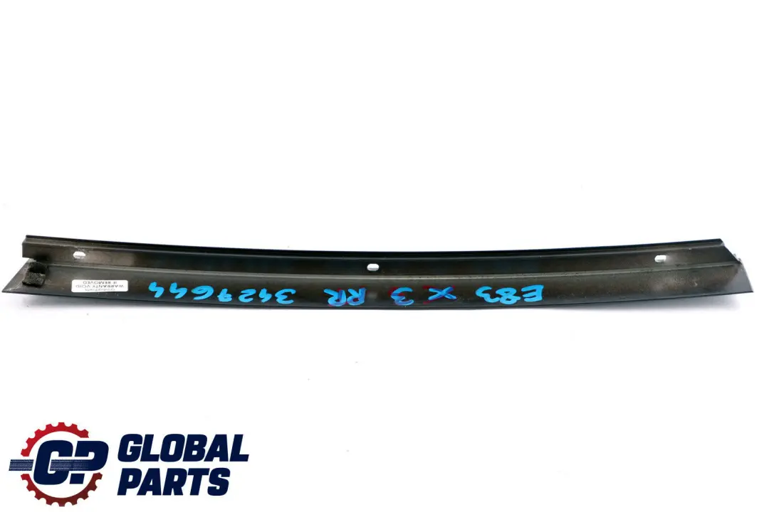 Apertura C Pilastro Portiera Posteriore Destra per BMW X3 E83 LCI con numero di parte 51353427644 BMW X3 E83 LCI Apertura C Pilastro Portiera Posteriore Destra - SKU 3427644 - Numero di parte 51353427644