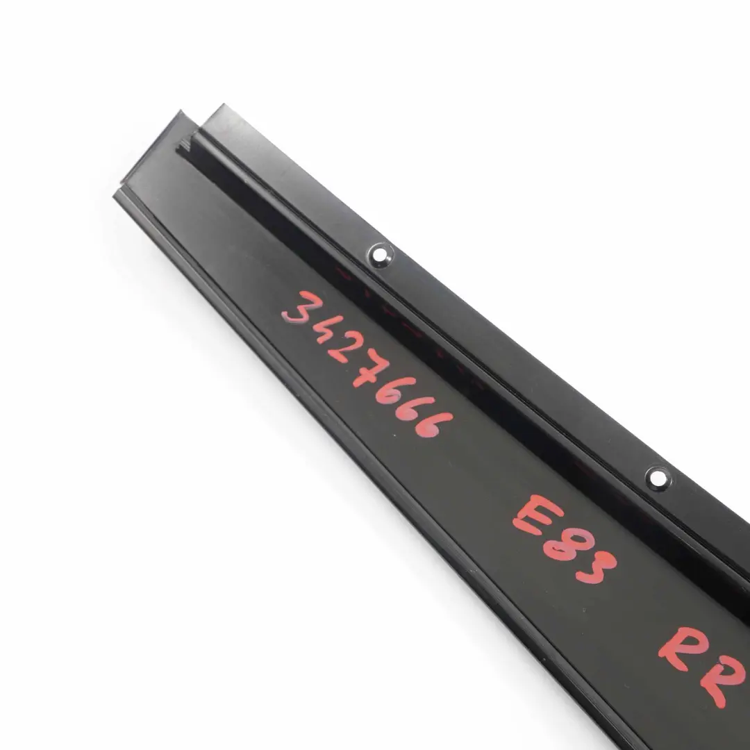 Right O/S Window Frame Finisher Trim High Gloss Black to BMW X3 Series E83 Rear with Part number 3427666 BMW X3 Series E83 Rear Right O/S Window Frame Finisher Trim High Gloss Black - SKU 3427666 - Part number 3427666