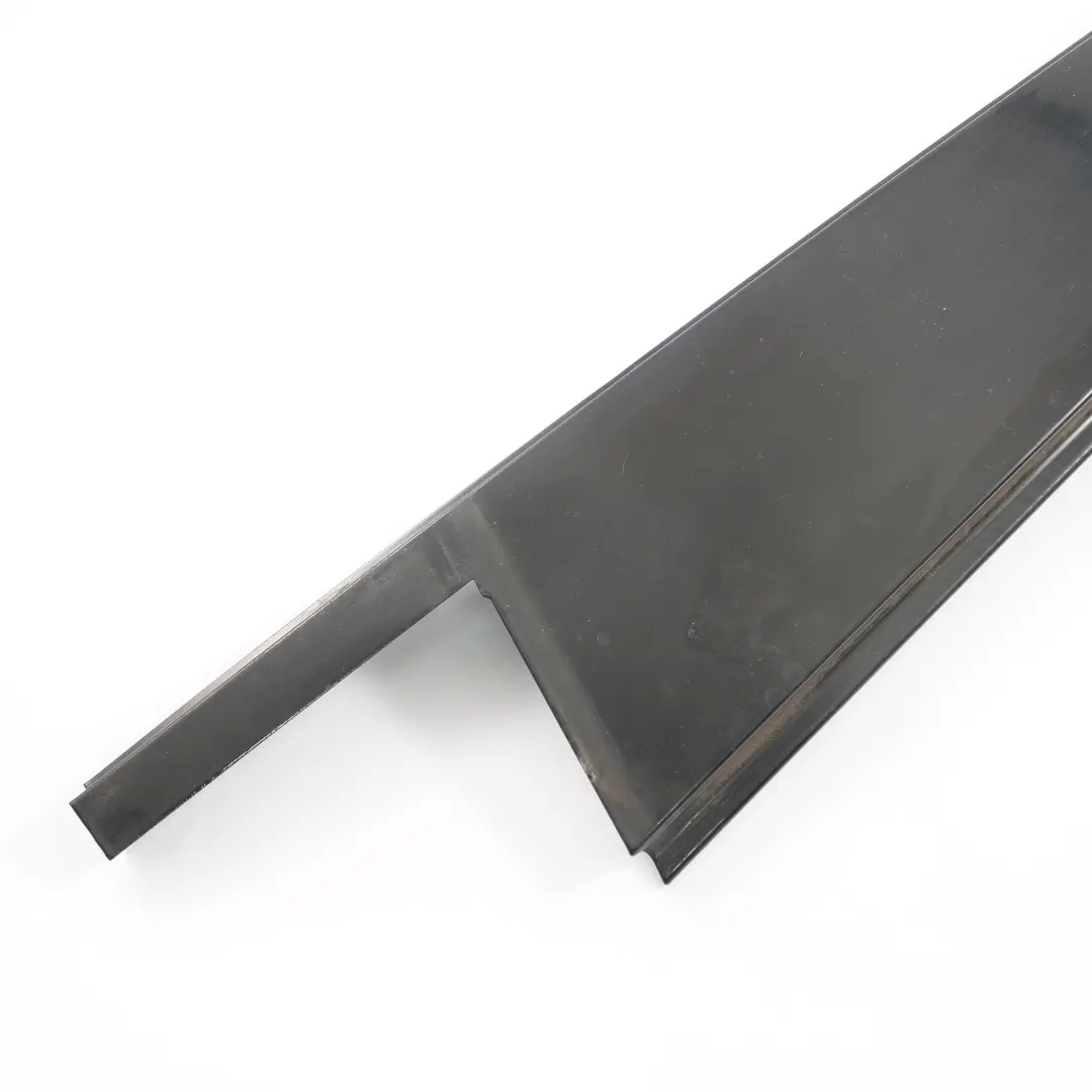 E83N LCI Couverture Fenetre Montant B Porte Arriere Droit Glanzschwarz pour BMW X3 E83 à propos du numéro de pièce 3427666 BMW X3 E83 E83N LCI Couverture Fenetre Montant B Porte Arriere Droit Glanzschwarz - SKU 3427666 - Numéro de pièce 3427666