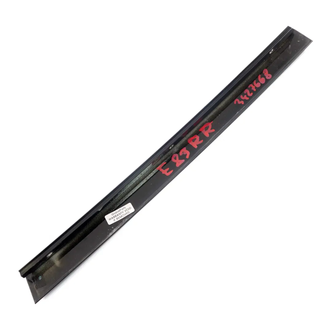 BMW X3 E83 Garniture de pilier C arriere droit noir brillant - SKU 3427668 - Numéro de pièce 3427668