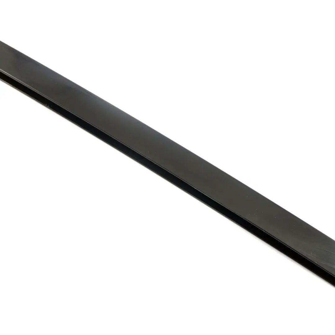 BMW X3 E83 Couverture Barre de Guidage de Fenetre Droite Noir Brillant Noir - SKU 3427670 - Numéro de pièce 3427670