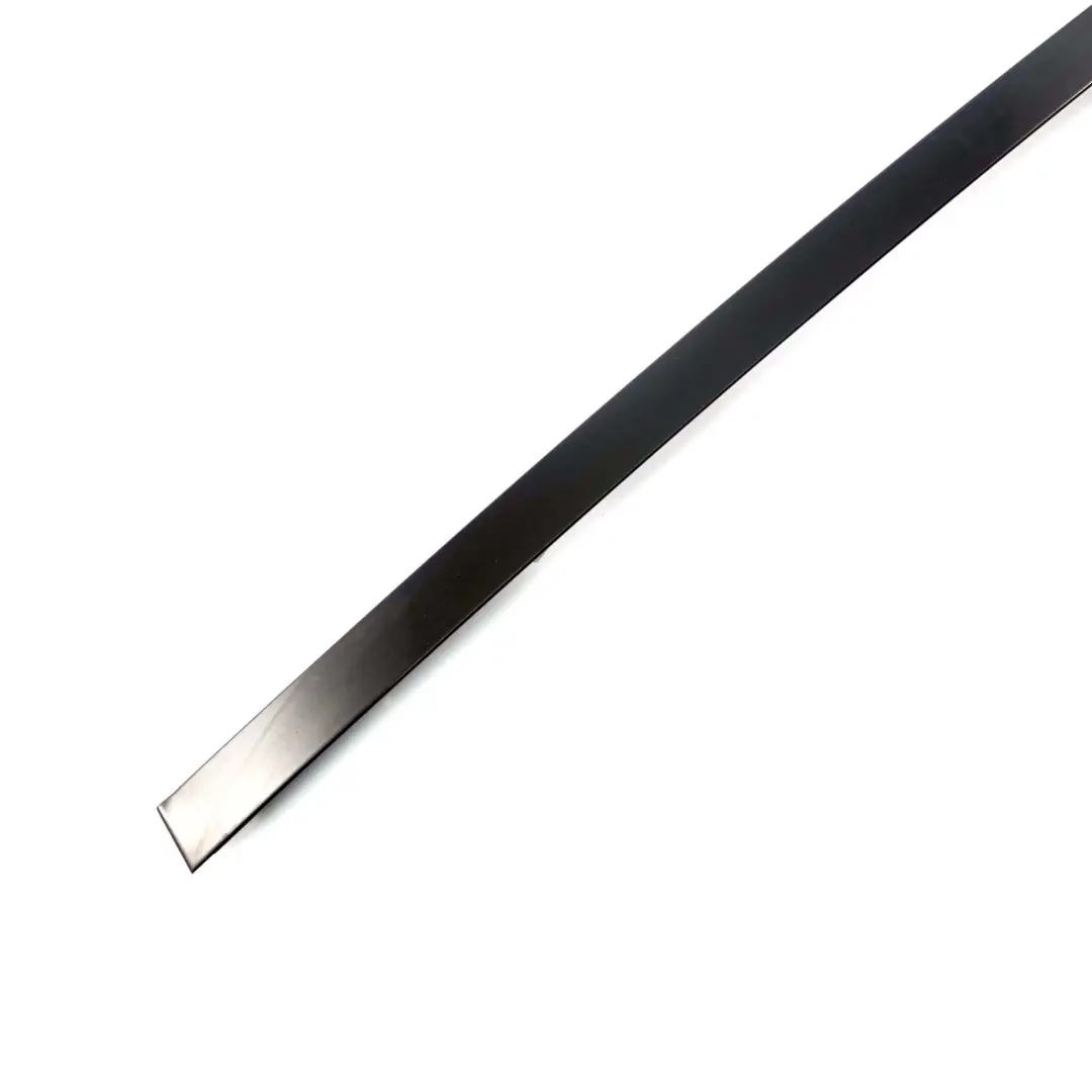 Right O/S Window Guide Web Cover Trim Glanzschwarz Black to BMW X3 Series E83 Rear with Part number 3427670 BMW X3 Series E83 Rear Right O/S Window Guide Web Cover Trim Glanzschwarz Black - SKU 3427670 - Part number 3427670