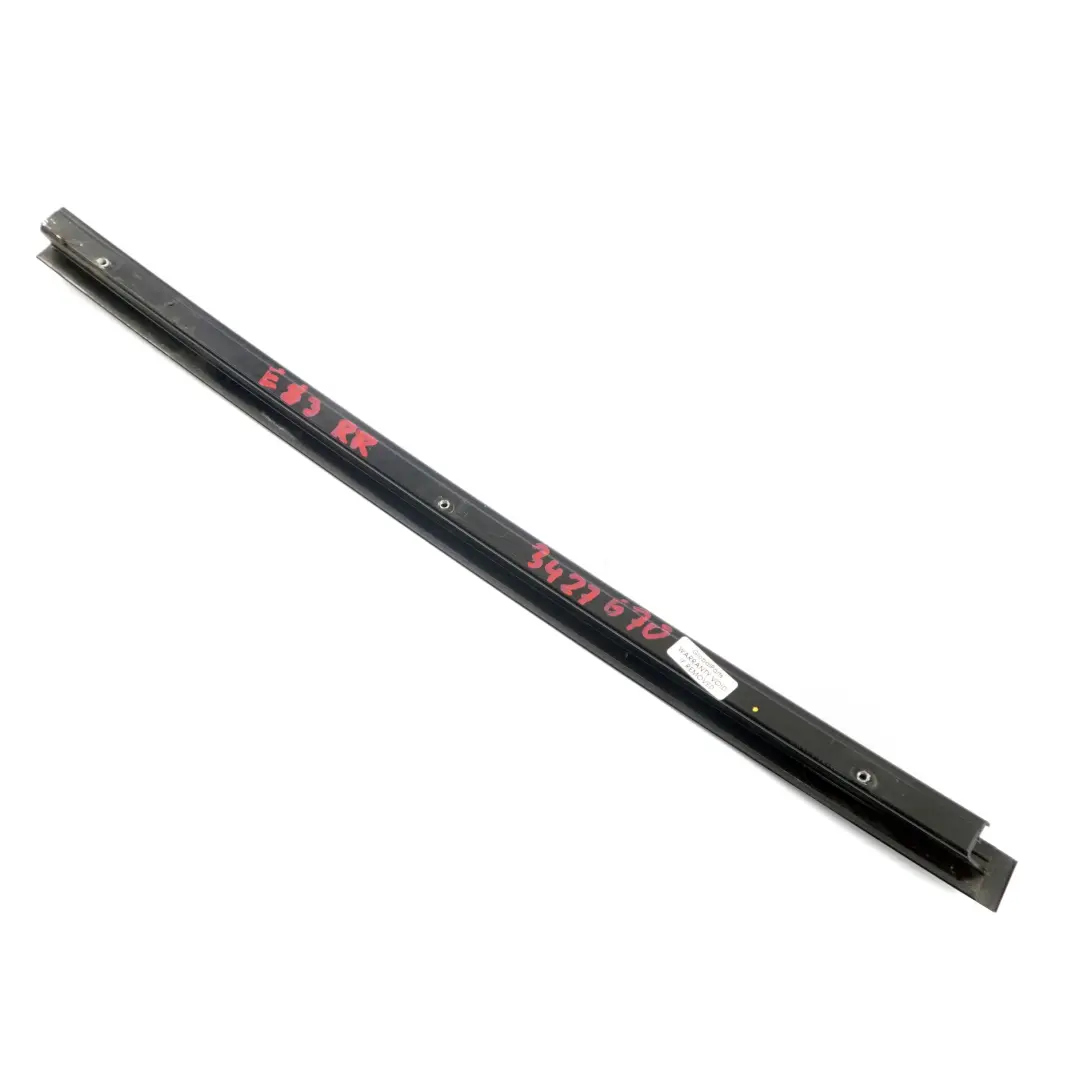 BMW X3 E83 Couverture Barre de Guidage de Fenetre Droite Noir Brillant Noir - SKU 3427670 - Numéro de pièce 3427670