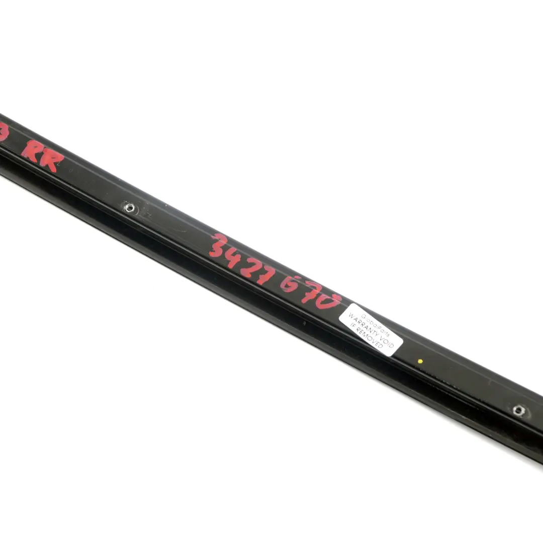 Osłona słupka drzwi prawych prawy tył do BMW X3 E83 o numerze 3427670 BMW X3 E83 Osłona słupka drzwi prawych prawy tył - SKU 3427670 - Numer Części 3427670