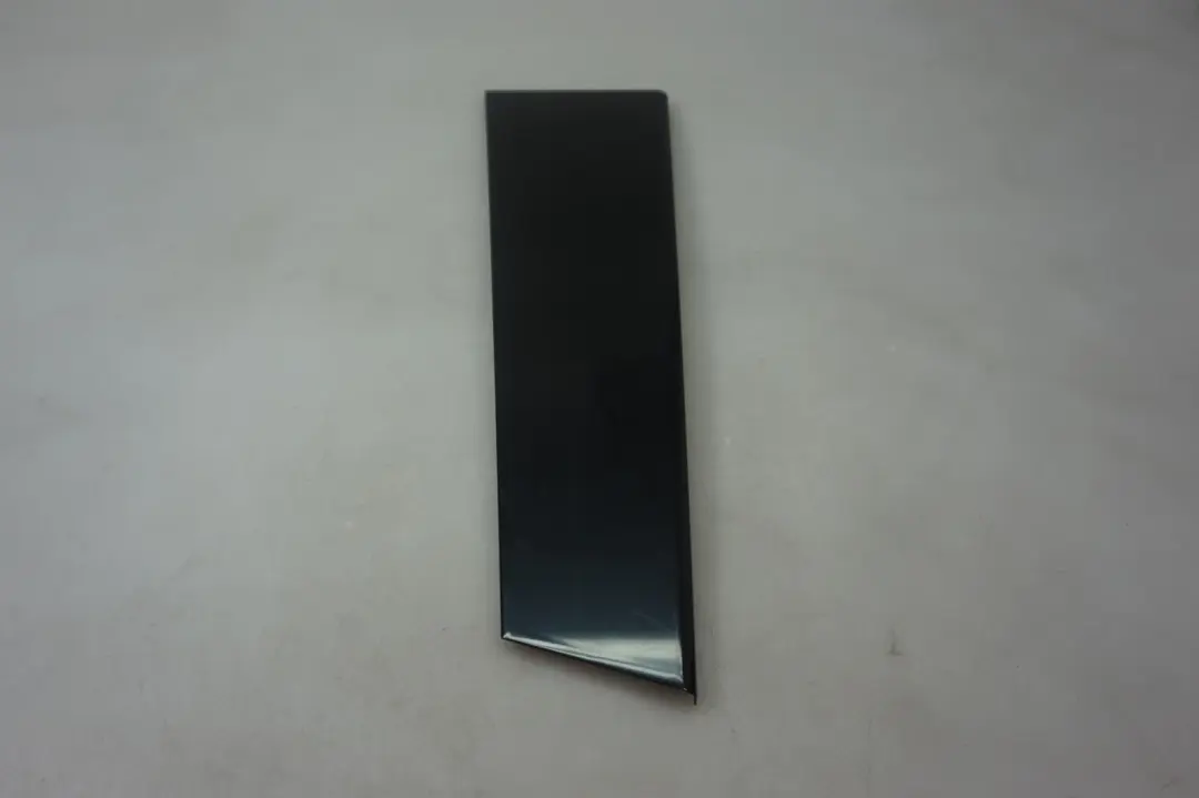 Side Window Column C Left N/S Glanzschwarz Black Gloss to BMW X3 E83 Cover with Part number 3427673 BMW X3 E83 Cover Side Window Column C Left N/S Glanzschwarz Black Gloss - SKU 3427673 - Part number 3427673