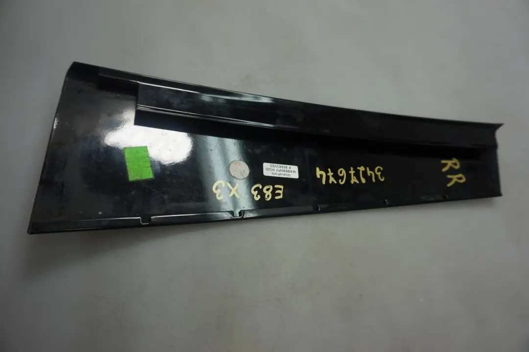 BMW X3 E83 Blende Seitenscheibe C-Säule rechts Glanzschwarz Black Gloss - SKU 3427674 - Teilenummer 3427674
