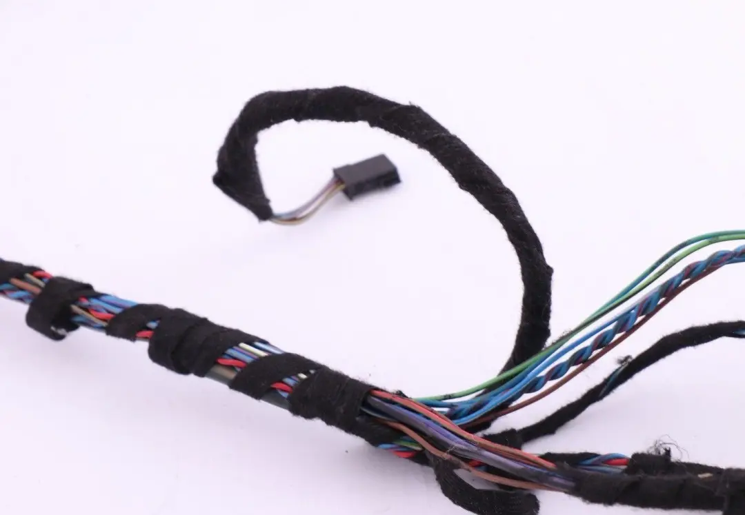 Wiązka Przewodów Drzwi Pazażera do BMW X3 E83 o numerze 3427751 BMW X3 E83 Wiązka Przewodów Drzwi Pazażera - SKU 3427751 - Numer Części 3427751