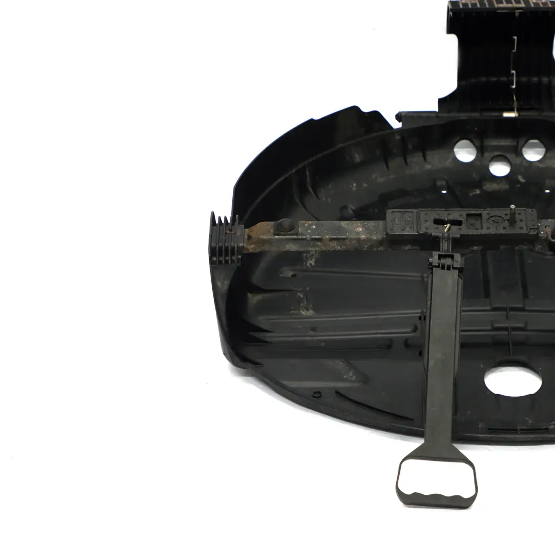 Mocowanie Uchwyt Koła Zapasowego Dojazdówki 7053277 do BMW E83 X3 o numerze 3428665 BMW E83 X3 Mocowanie Uchwyt Koła Zapasowego Dojazdówki 7053277 - SKU 3428665-1 - Numer Części 3428665