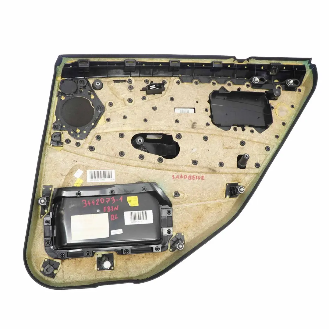 Pannello Porta Posteriore Sinistra Pelle Nera Beige per BMW X3 E83 LCI con numero di parte 3442073 BMW X3 E83 LCI Pannello Porta Posteriore Sinistra Pelle Nera Beige - SKU 3442073-1 - Numero di parte 3442073